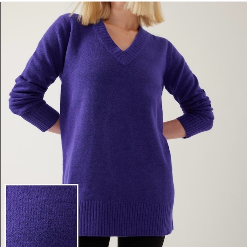 Elegant Purple Women's Sweater